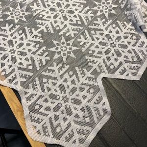 Snowflake Lace tablecloth